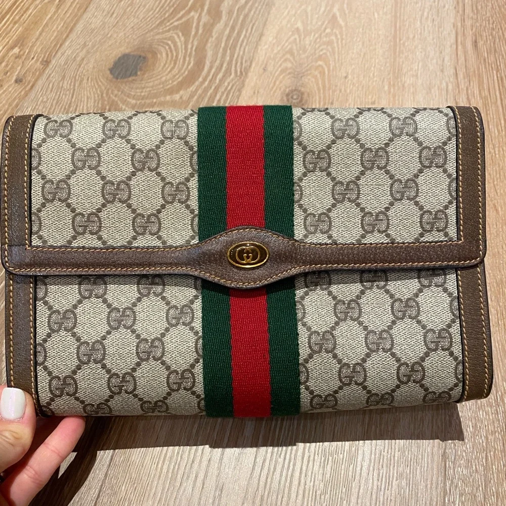 Authentic Gucci clutch - Picture 2 of 11